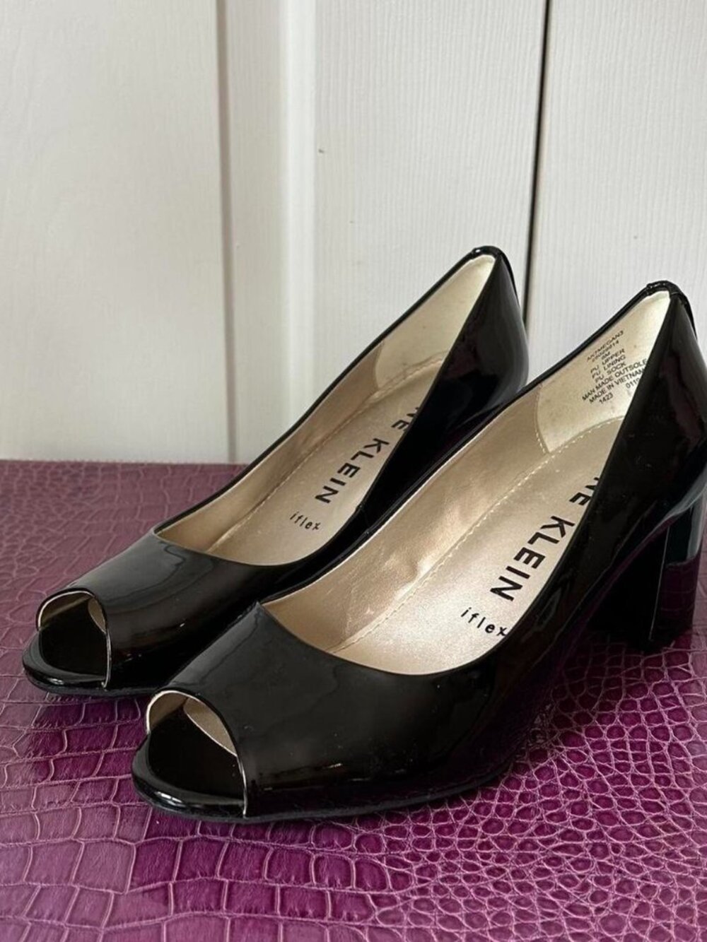 ANNE KLEIN ☆ iflex black heels